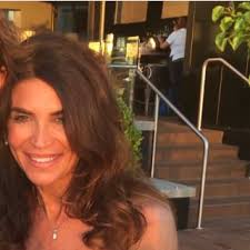 Dr. Lindsay (Baker) DeVries, MD