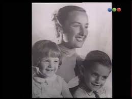 Check spelling or type a new query. Las Anecdotas Del Clan Tinayre Ser Hija De Mirtha Legrand Susana Gimenez 2007 Youtube