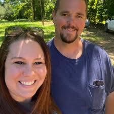 Who can help with landscaping in Dickson, TN?