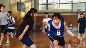 岡山の奇跡”桜井日奈子、バスケットボールの見事な腕前を披露 - モデルプレス