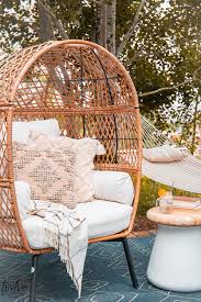 These diy inexpensive and repurposed backyard patio ideas will amaze you. Tons Of Cozy Backyard Patio Ideas On A Budget Twelve On Main
