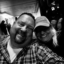 Does La Chapina Food Truck still operate in Port Ave?