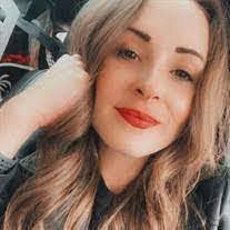 Chelsey Dickson's Instagram, Twitter & Facebook