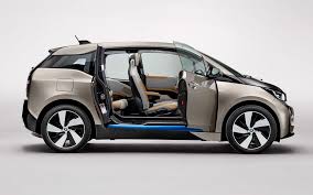 Choose a sportier or longer range package to suit your style. Bmw I3