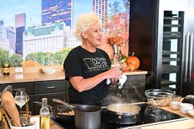 Medics Didn’t Give Chef Anne Burrell Narcan at Scene of Her Death, Police Report Says