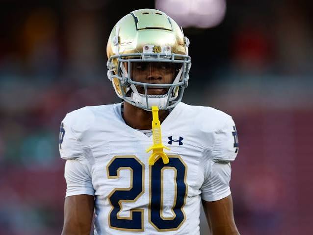 A Day in the Life of the Notre Dame Football Captain - Business Insider