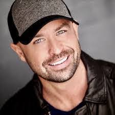 Aaron Chesser's Instagram, Twitter & Facebook