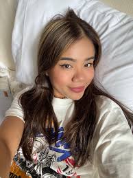 Me waiting for @suerazip to finish cooking the chicken so we can ciaooo