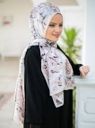 Long gone are the days when modest fashion was looked down upon. 9 Hijab Tricks To Have Your Hijab On Fleek Muslim Girl