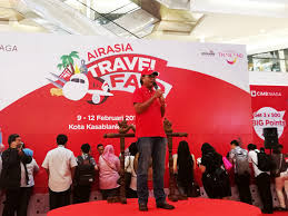 Bahkan, kalau mau dibandingkan dengan maskapai lain di indonesia, airasia paling murah harga tiketnya. Berburu Tiket Murah Di Airasia Travel Fair 2017