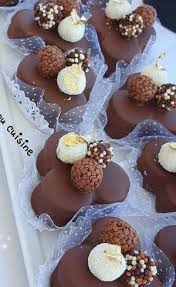 صابلي Les Truffes 2020 22 Food Garnishes Food Eid Sweets