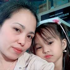 No Bake Milo Graham Donuts Recipe Ingredients: 2 cups milo powder(8 sachets  of 24g milo) 1 pack 200g crushed graham 1 cup condensed milk For coating,  Crushed milo cereal Crushed graham Chocolate candy sprinkles