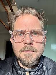 Efrain Lomeli's Instagram, Twitter & Facebook