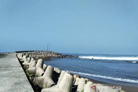 Maybe you would like to learn more about one of these? Ribuan Wisatawan Padati Pantai Glagah Kulon Progo Selama Libur Natal Antara News Yogyakarta Berita Terkini Yogyakarta