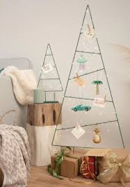 Minimalist Christmas Decor Tradition over here is to start decorating for christmas just before advent 1st. minimalist christmas decor