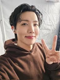 Thanks for many comments. You gave me strength with this. After being out  of the hobby for several years, I thought, I'd stop doing it. But not.  About 3-4 weeks ago I