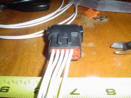 If you prefer to use only one shift point, do not connect the blue wire as shown in the diagram in the wiring section and only set the high shift point. Autometer 19466 Speedo Tach Combo Install Just Say No Harley Davidson Forums