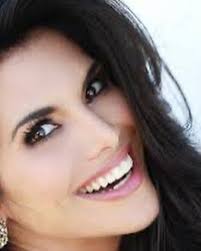 Joyce Giraud
