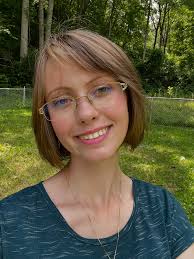 Halie Vaughan (@fantasticfantasyfeline) • Instagram photos and videos