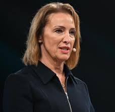 Adrian Elliott (@IS_RADIOCWALL)