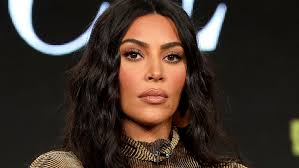 Photogallery of kim kardashian updates weekly. Kim Kardashian Kanye Wests Frau Sah Ihrer Eigenen Vergewaltigung Ins Auge