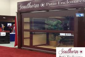 Southern patio and screen enclosures is a family owned company with over 27 years of experience that specializes in building sunrooms, screen rooms, patio covers, pool enclosures, carports. Southern Patio Enclosures Project Photos Reviews Buda Tx Us Houzz