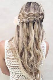 In addition to choosing beautiful clothes, they also need to wear a beautiful hairstyle. 10 Minute Easy Hairstyles For Long Hair For Every Kind Of Valentine S Day Date My Stylish Zoo
