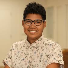 Christina Samuels's Instagram, Twitter & Facebook