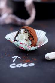 Truffes Surprise Bounty Recipe Sweet Recipes Chocolate Desserts Food
