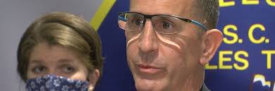 Charleston Police Chief Luther Reynolds announces plans to transition to  hospice care