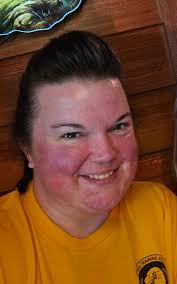 How does everyone clean soap scum from showers and bathtubs? 🛁🙏