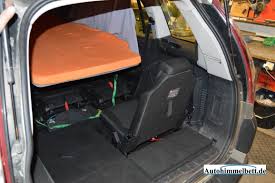 Schlafen Im Mercedes Citan Yoc Since 2012 Bequem Im Auto Ubernachten Mit Auto Himmelbett De In 2020 Car Canopy Car Seats Ford Transit
