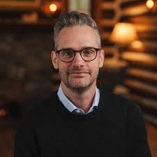 Rob Hay (@robhay.ao) • Instagram photos and videos