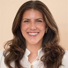 Sara Baum's Instagram, Twitter & Facebook