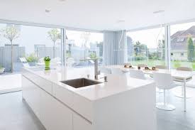 Reinigung Und Pflege So Putzt Du Eine Arbeitsplatte Aus Mineralwerkstoff Wie Corian Hi Macs Elements Und Co Richtig Kuchenfinder