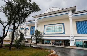 Discover and share movie times for movies now playing and coming soon to local theaters in san antonio. Inside The Santikos Casa Blanca Theater And Bowling Alley Complex Opening Soon