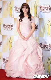 2013 Sbs Drama Awards Dramabeans Deconstructing Korean Dramas And Kpop Culture Pretty Dresses Event Dresses Kim Ji Won