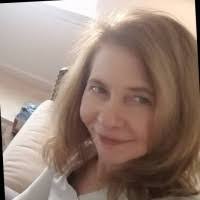 Stephanie Ouellette's Instagram, Twitter & Facebook