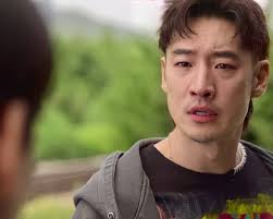 Merry Christmas to everyone wherever you are! ❤️💚 #leejoongi #actor_jg  #merychristmas