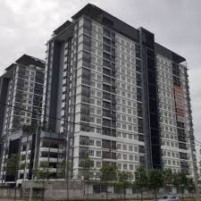 * basic unit * move in condition * 3 bedrooms 2 bathrooms * fans and lighting * curtain rails * comes with 2 car park. Bandar Saujana Putra Bsp 21 Rooms For Rent Property Rentals On Carousell