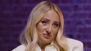 Telecinco sienta a Rocío Flores en 'De Viernes', recupera a Anabel Pantoja y estira el chicle de Mar Flores y Lequio