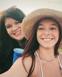 Katrina Ungewitter's Instagram, Twitter & Facebook