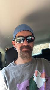 Wanted to introduce myself. My name is Tyler, im 36 and live in Roy Utah.  Im a tow truck driver and love what I do. I'd like to find a woman close