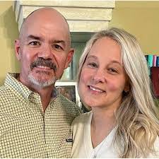 Tara Neff's Instagram, Twitter & Facebook