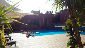 The lost camel hotel is de ideale plek om te verblijven en de perfecte uitvalsbasis om yulara te ontdekken. The Lost Camel Hotel Pool Pictures Reviews Tripadvisor
