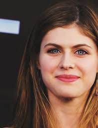 Alexandra Daddario Photos
