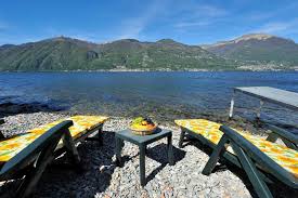 De camping is gelegen in een rustige omgeving direct aan het meer met strand. Villa Lago Di Como Lezzeno Aktualisierte Preise Fur 2021