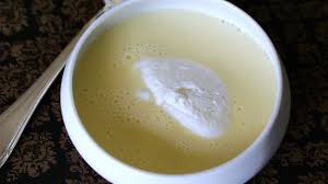Epingle Par Verveine Lin Sur Sale Recettes De Cuisine Soupe A L Ail Alimentation Oeuf Poche