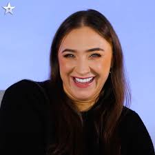 Sydnie I watched as you sang the very first song. You are just stunning. So  happy you was the winner. Nothing came close to your performances.  Congratulations.