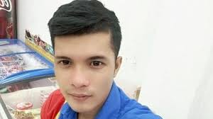 Ini panduan pembelian voucher google play melalui indomaret. Karyawan Indomaret Ganteng Kerennya Para Pegawai Minimarket Ini Nomor 5 Mirip Rizky Febian Tribunstyle Com